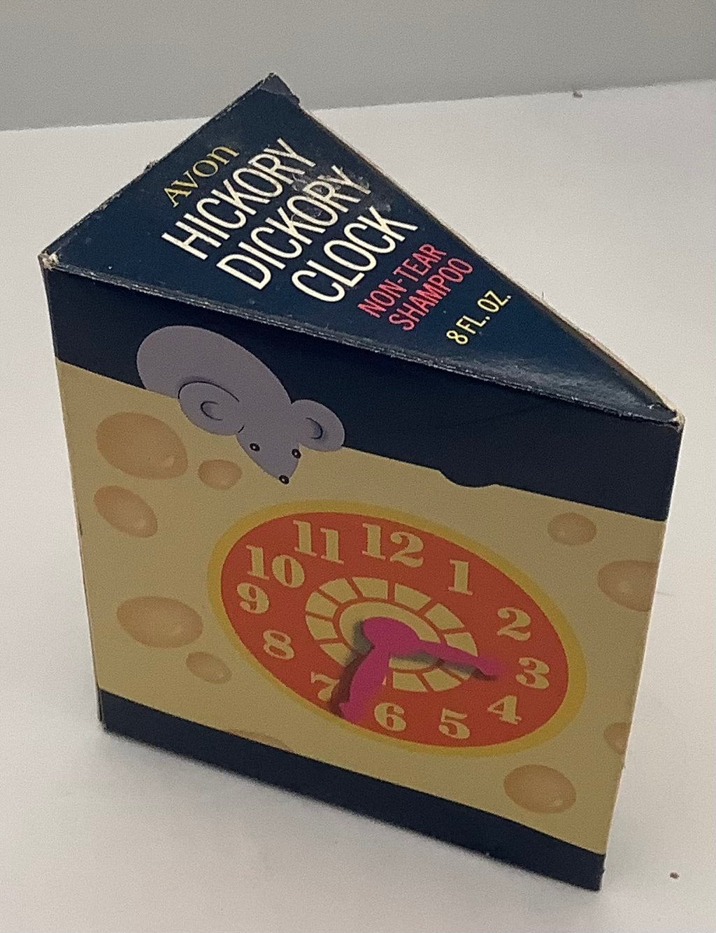 Avon Hickory Dickory Dock Shampoo No Tear 12oz 1971-72