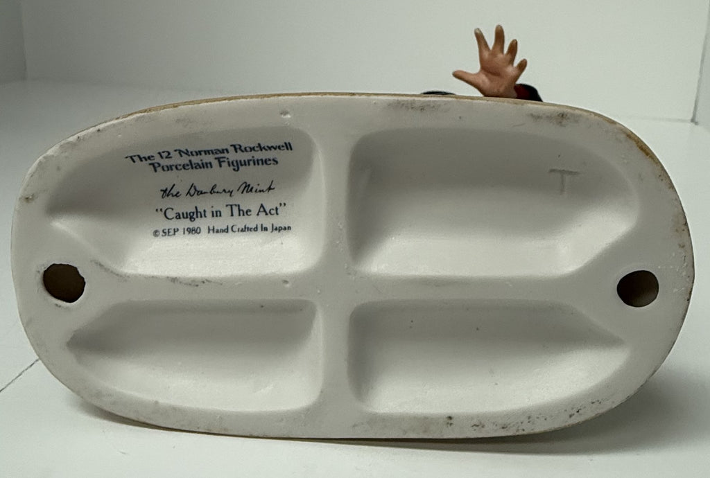 Vtg 1980 Danbury Mint Norman Rockwell "Caught in The Act" Porcelain Figurine EUC