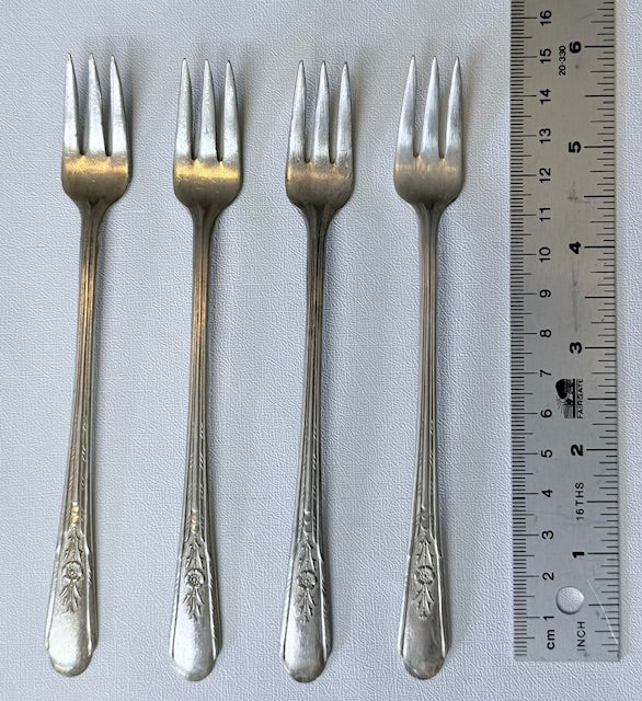 Vintage Crosby Silverplate 1935 Crosby Cocktail Seafood Forks - 4