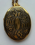 VTG di Vera by Danecraft - Large Oval Victorian Style Locket w/ Twisted Chain