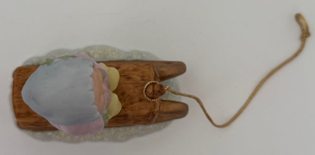 1987 Susan McAllister "Winterlore Fantasy" Figurine Gretchen on Log Sled
