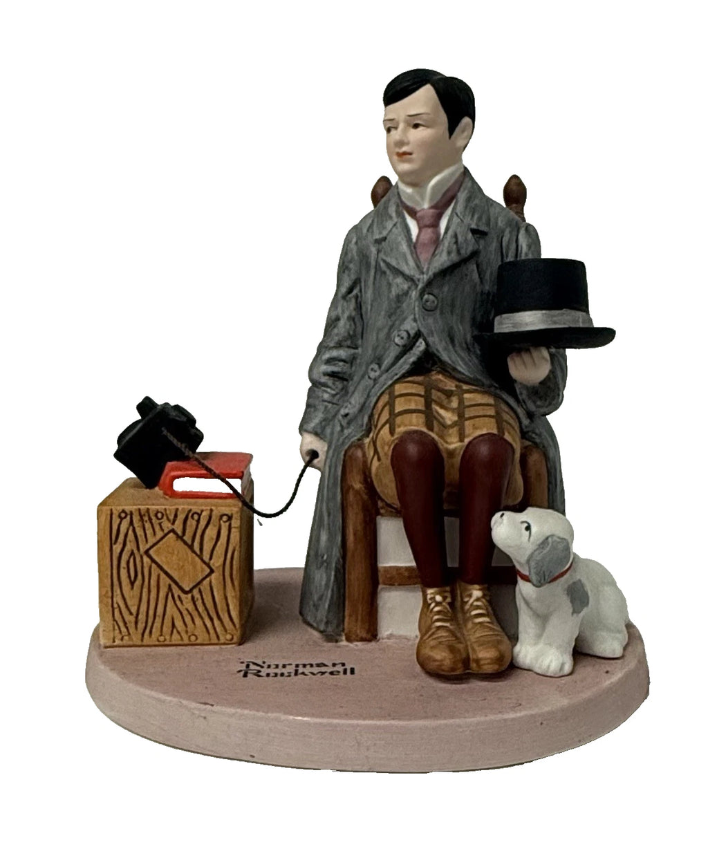 Norman Rockwell figurine Danbury Mint 12 porcelain sculpture Self Portrait photo